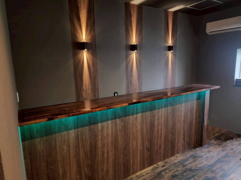 店舗　内装仕上げ工事